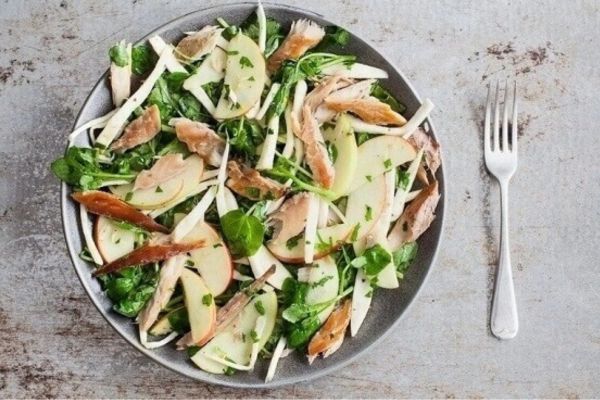 Salad cải xoong và hạt óc chó 