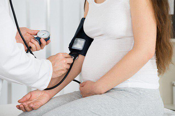 Ảnh: Bà bầu bị tiểu đường thai kỳ dễ có nguy cơ tăng huyết áp